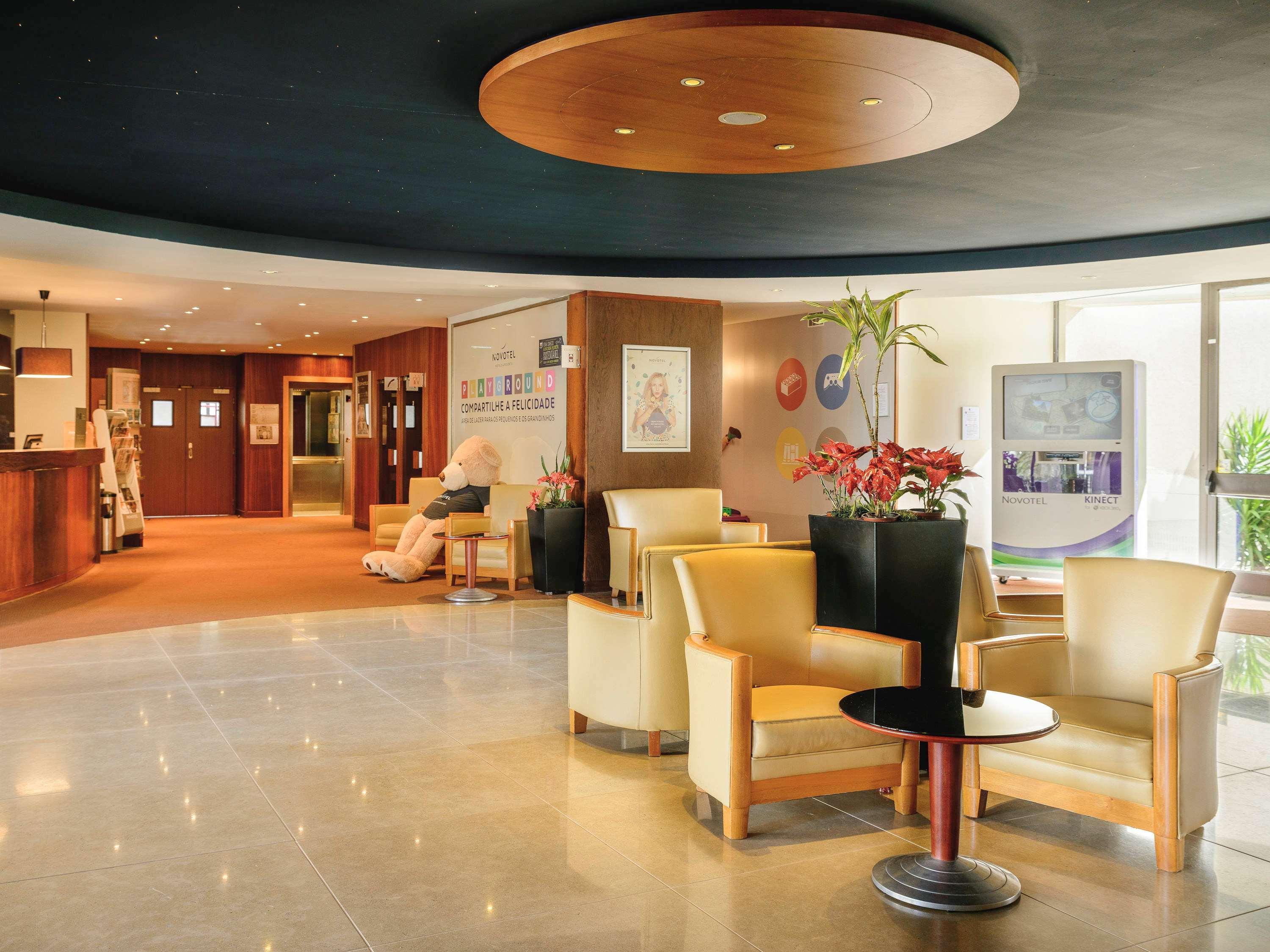 Novotel Porto Gaia Вила Нова ди Гая Екстериор снимка