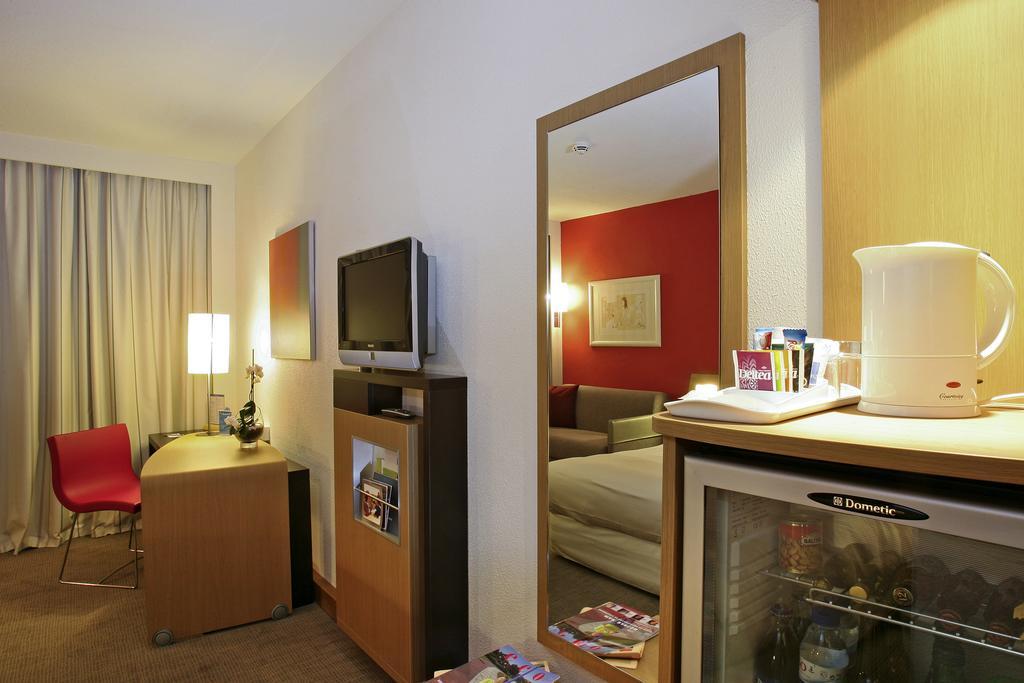 Novotel Porto Gaia Вила Нова ди Гая Екстериор снимка
